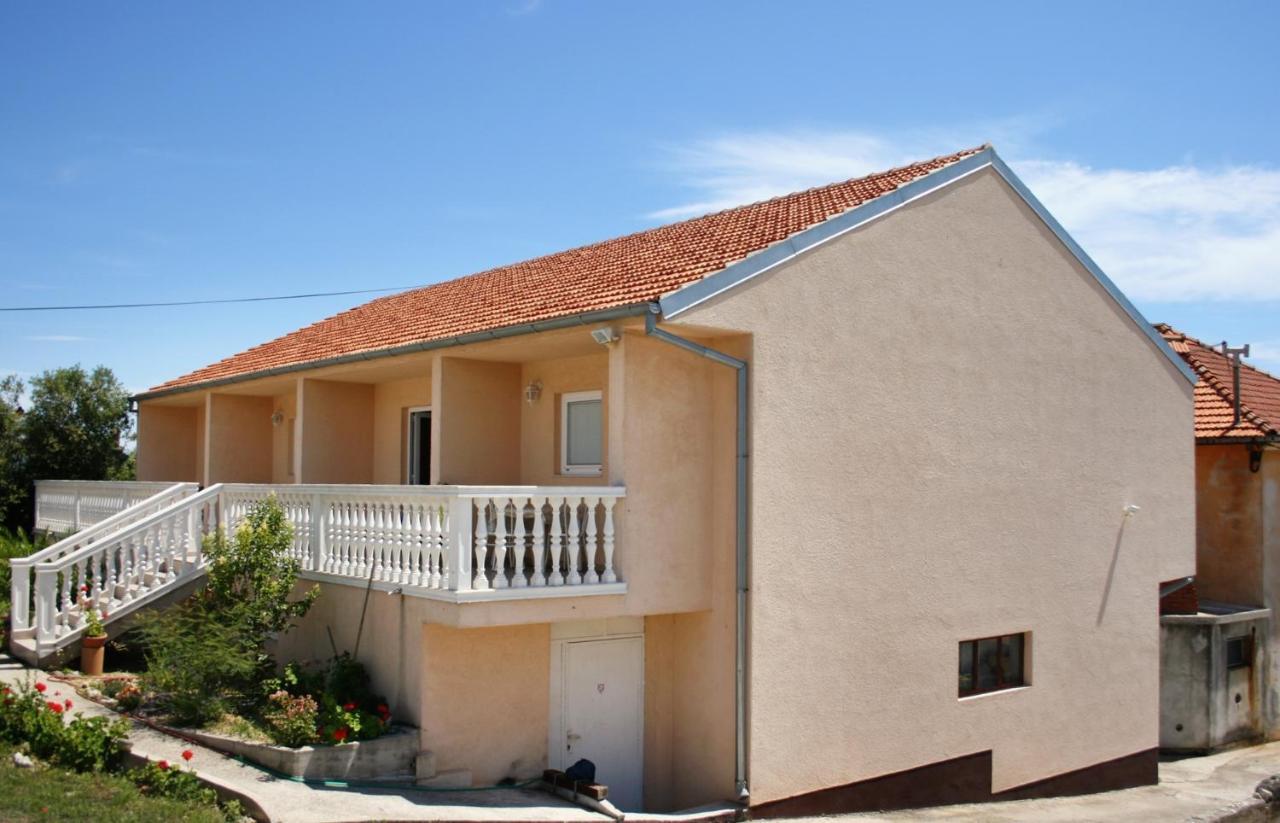 Apartments With A Parking Space Jezera, Murter - 5107 المظهر الخارجي الصورة