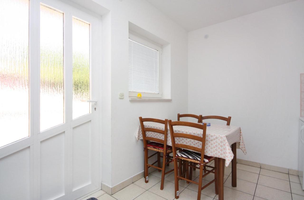 Apartments With A Parking Space Jezera, Murter - 5107 المظهر الخارجي الصورة