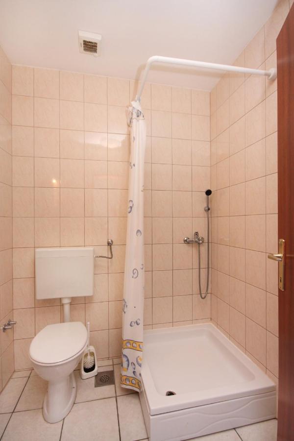 Apartments With A Parking Space Jezera, Murter - 5107 المظهر الخارجي الصورة
