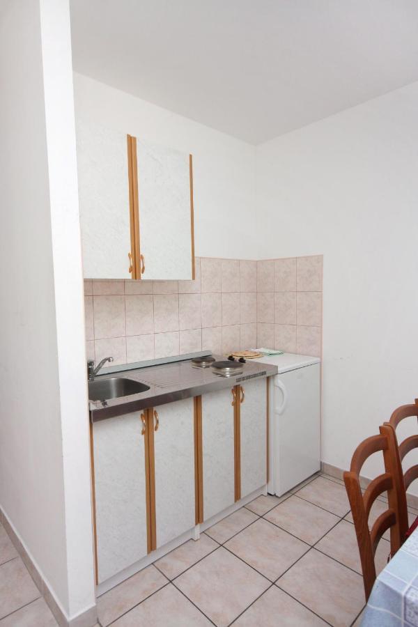 Apartments With A Parking Space Jezera, Murter - 5107 المظهر الخارجي الصورة